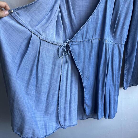 Guess LA Western Small Chambray Blue V Neck Wrap Mini Dress Long Bell Sleeve - Picture 8 of 13